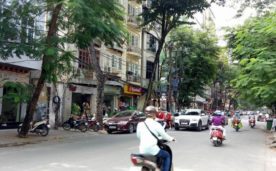BÁN NHÀ MẶT PHỐ YÊN PHỤ , LÔ GÓC, NỞ HẬU, DT 218M2, GIÁ 26 TỶ.